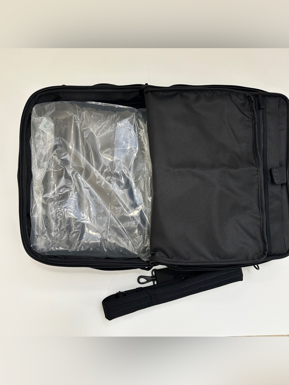 BEIS Black Travel Weekender Vacation Duffle Bag - Picture 7 of 9